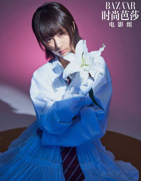 杨紫时尚芭莎,2018年和2015年简直判落两人!一言难尽!