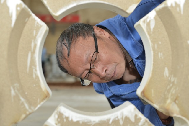 神匠 一个初中文化的砂语者:39年,我用砂子造