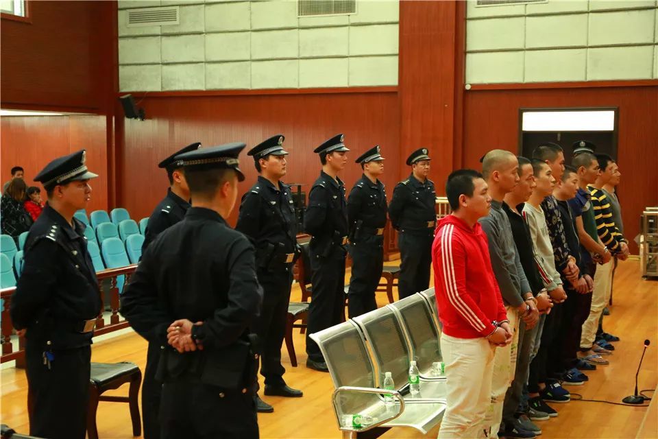 扫黑除恶!北海这个黑社会团伙被"团灭"!9人被判刑