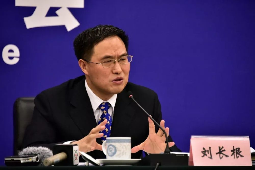 长安街知事:市委书记被免职始末