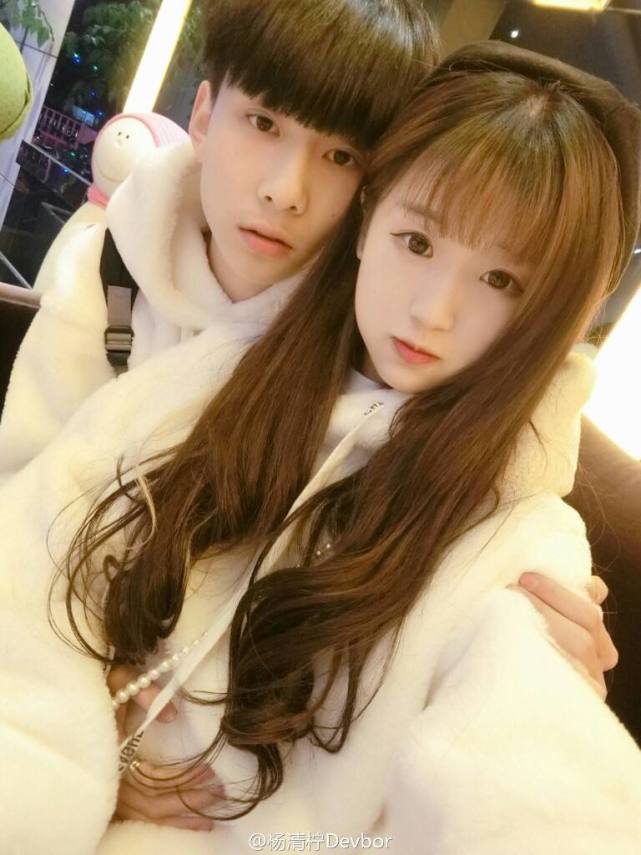 杨清柠离婚后选择毛宸宸如今各种撒狗粮,网友:心疼另
