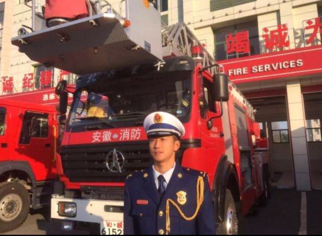 以前,消防员属于武警,武警当然也算军人.