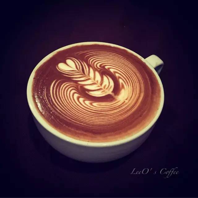 这段咖啡拉花视频,女生看了都尖叫!