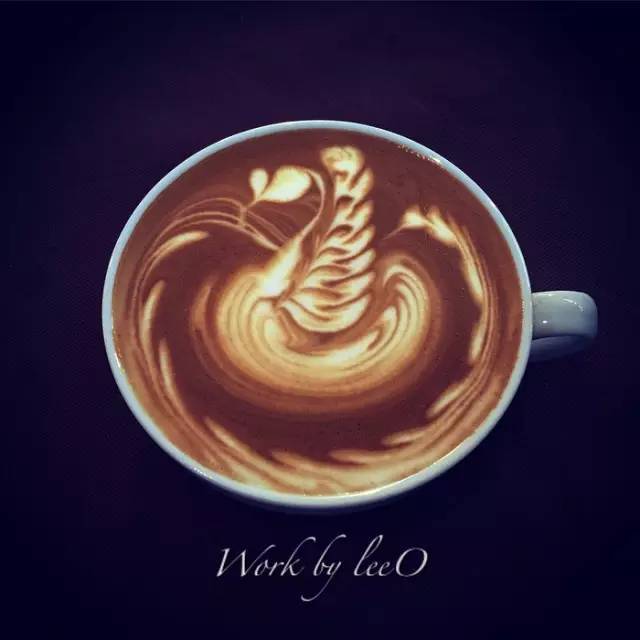 这段咖啡拉花视频,女生看了都尖叫!