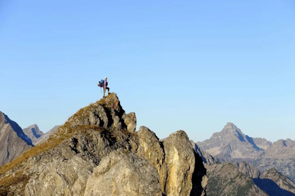 厉害的人为什么都爱登山?