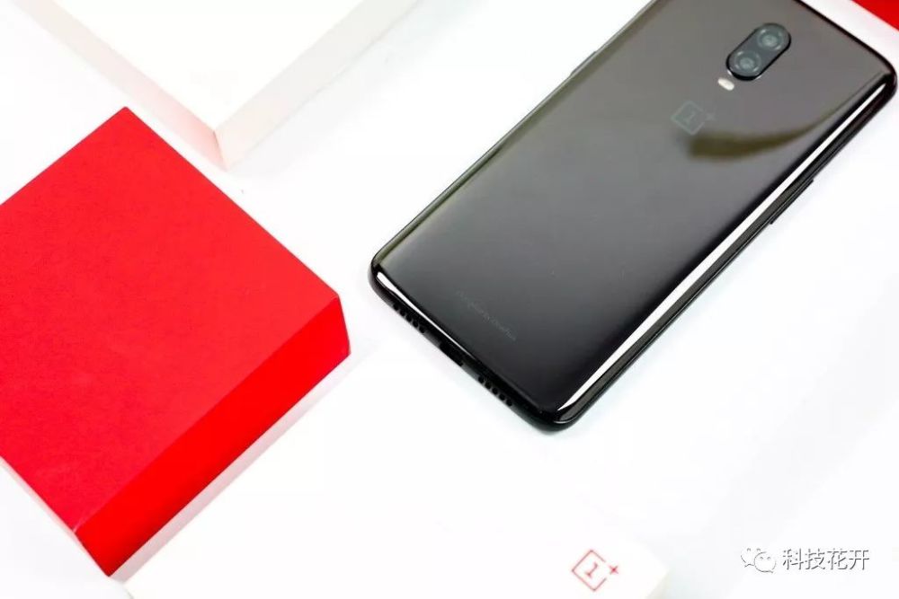 极速狂飙的性能王者,一加6T凭什么这么受