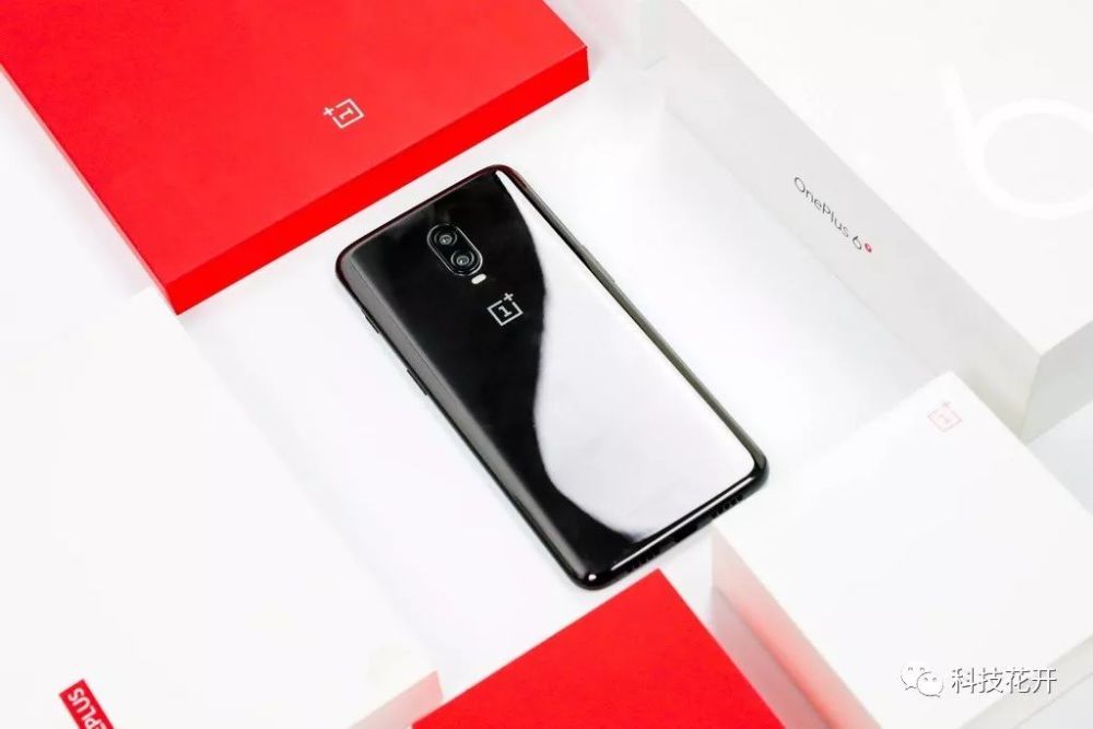 极速狂飙的性能王者,一加6T凭什么这么受