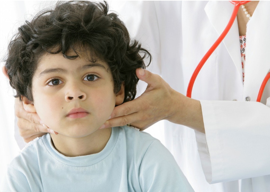 宝宝头上有个软疙瘩,会不会是长瘤了?