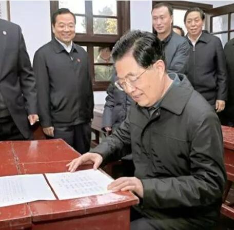 媒体:常委退休后都愿去故地走