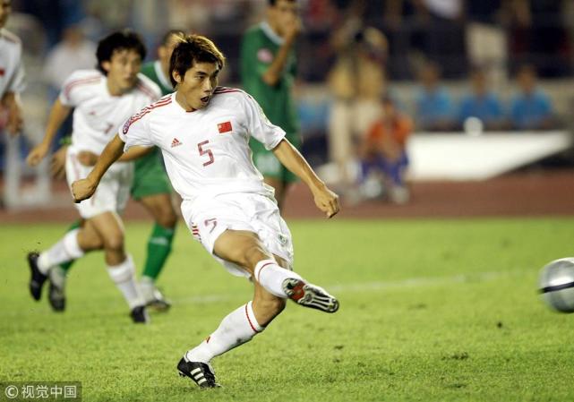 巅峰一代:郑智4战亚洲杯 国足黑历史的背锅侠