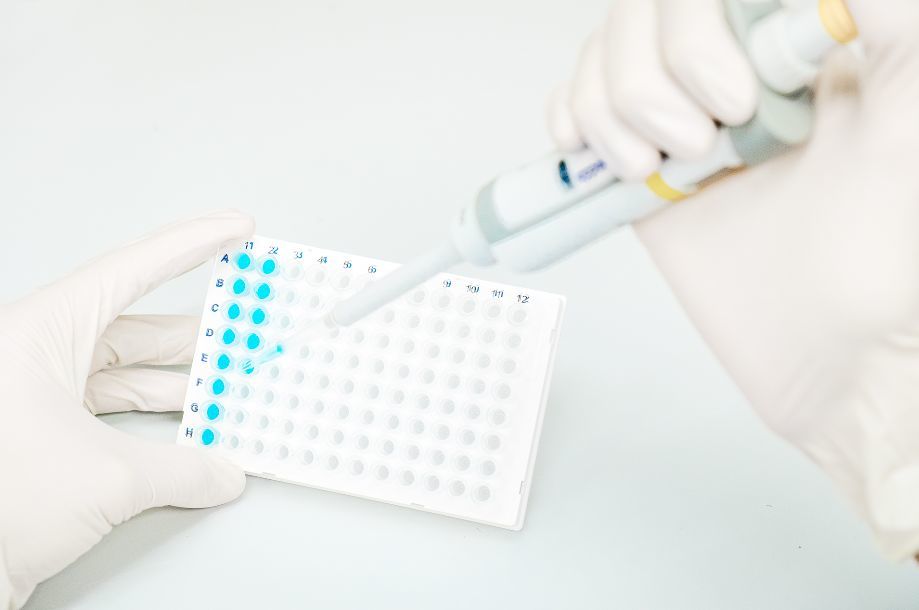 两个科学家的梦想:拦截癌症,成为国人日常