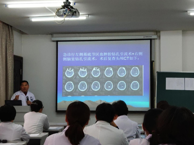 西安市第五院举办年度科技总结汇报及新技术年