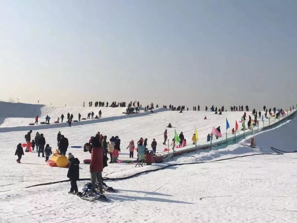 玉田:玉龙湾滑雪场