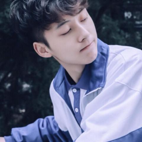 当女生对你说"滚"和"滚滚滚"时,直男们别犯傻了,应该这样做