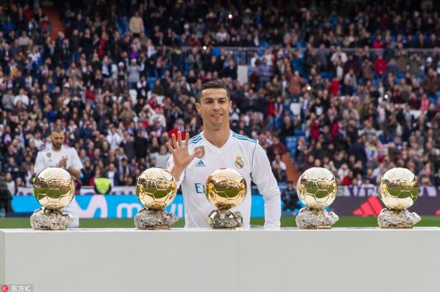 梅威瑟吸金速度秒杀梅西C罗 他1分钟赚的钱白