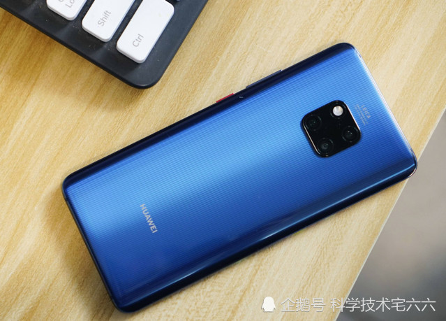 那个用iPhone发推文的华为员工,月薪下调五千