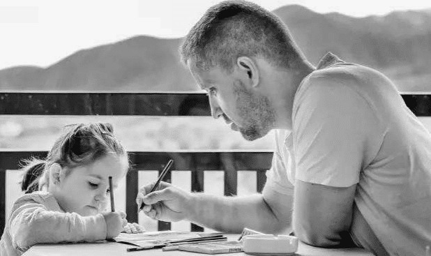 宝宝注意力不集中,家长别着急,来学学这几招试