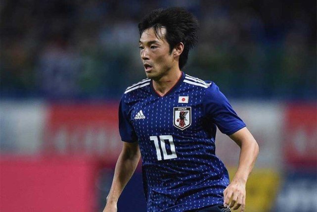 解码消失的日本队新10号:单亲母亲供他三度