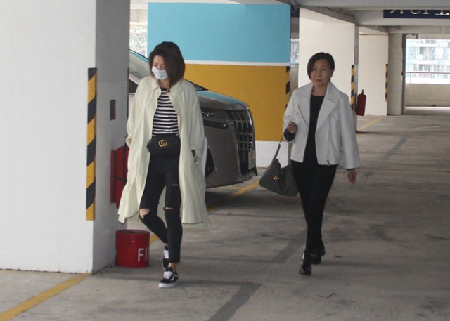 离婚责任全怪刘恺威?刘恺威抱女儿现身用行动