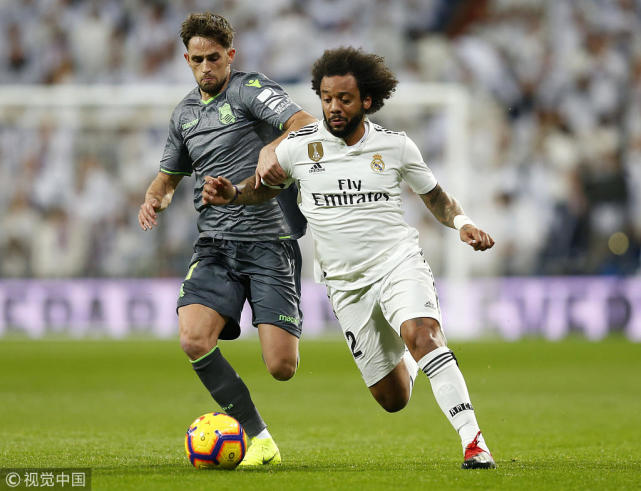 直击-皇马2019连遭闷棍 球迷忍无可忍 全场狂