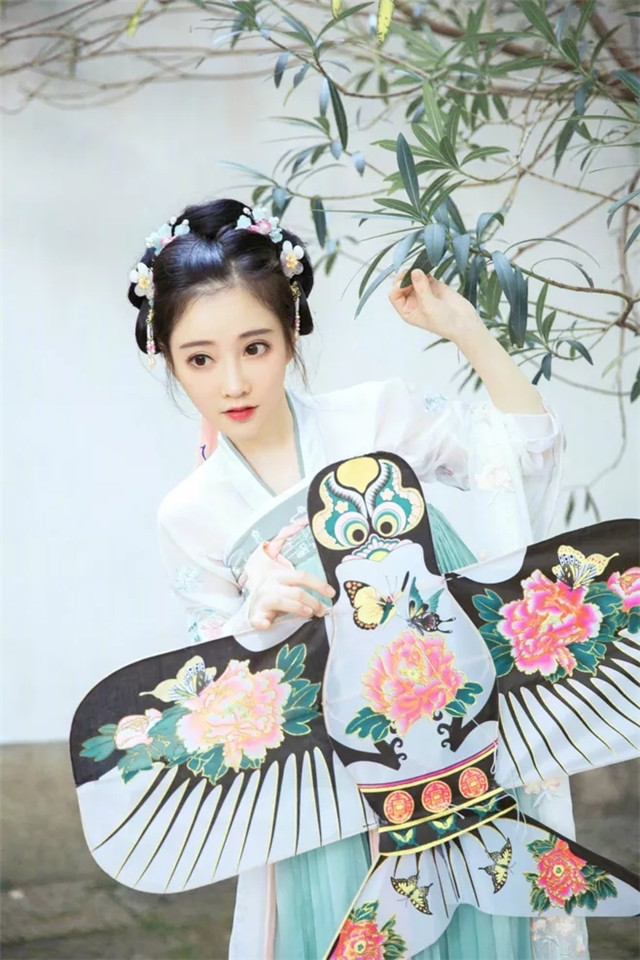 冯提莫和3unshine两家粉丝也battle上了,哪家强