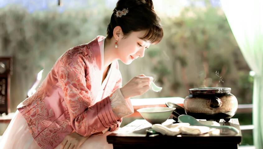 《知否》皇后为何托付明兰劝说张桂芬?有这2