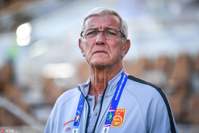 国足日记:武磊肩膀直接着地太揪心 韧带损伤未