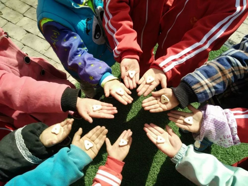 1000万孩子的隐性饥饿,如何用爱填饱?这一首