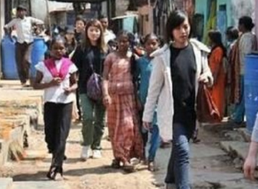 印度落后中国很多年?网友:那为什么还有中国人