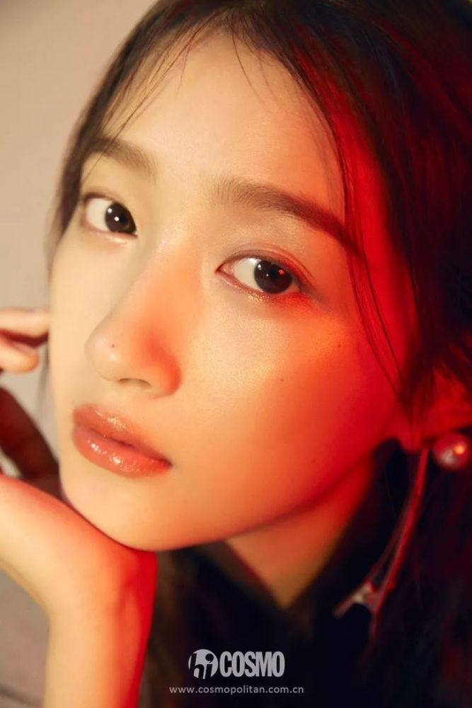 我发现,最近很多女明星都悄悄做了丰唇术!