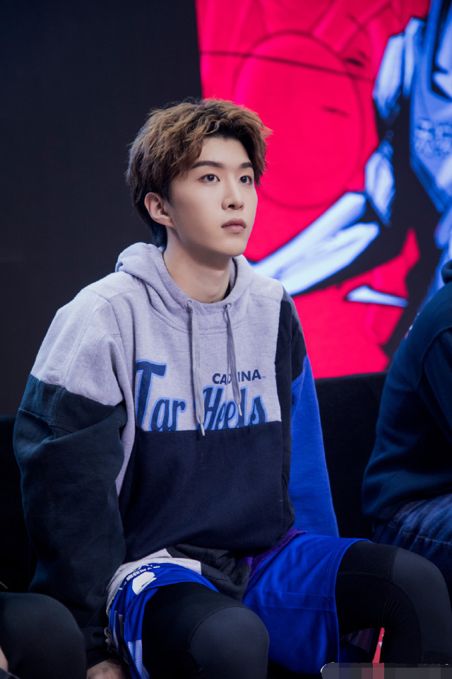 炎亚纶和范丞丞同框,满屏的少年感毫无年龄差