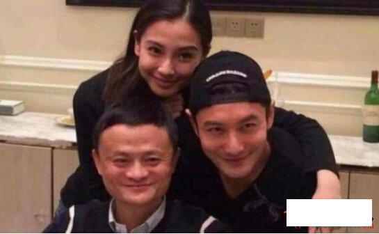 黄晓明婚礼马云成功抢镜,成主角凭的就是一个