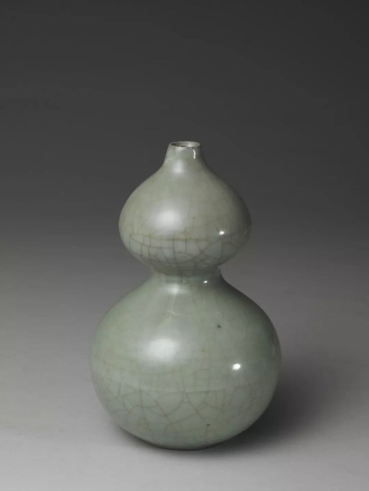 南宋 官窑青瓷葫芦瓶