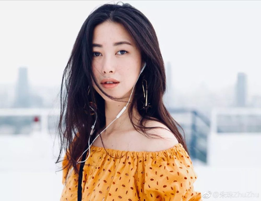 迪丽热巴颜值吊打四气质美女,成为美女第一美照华人全身的图千年时尚图片