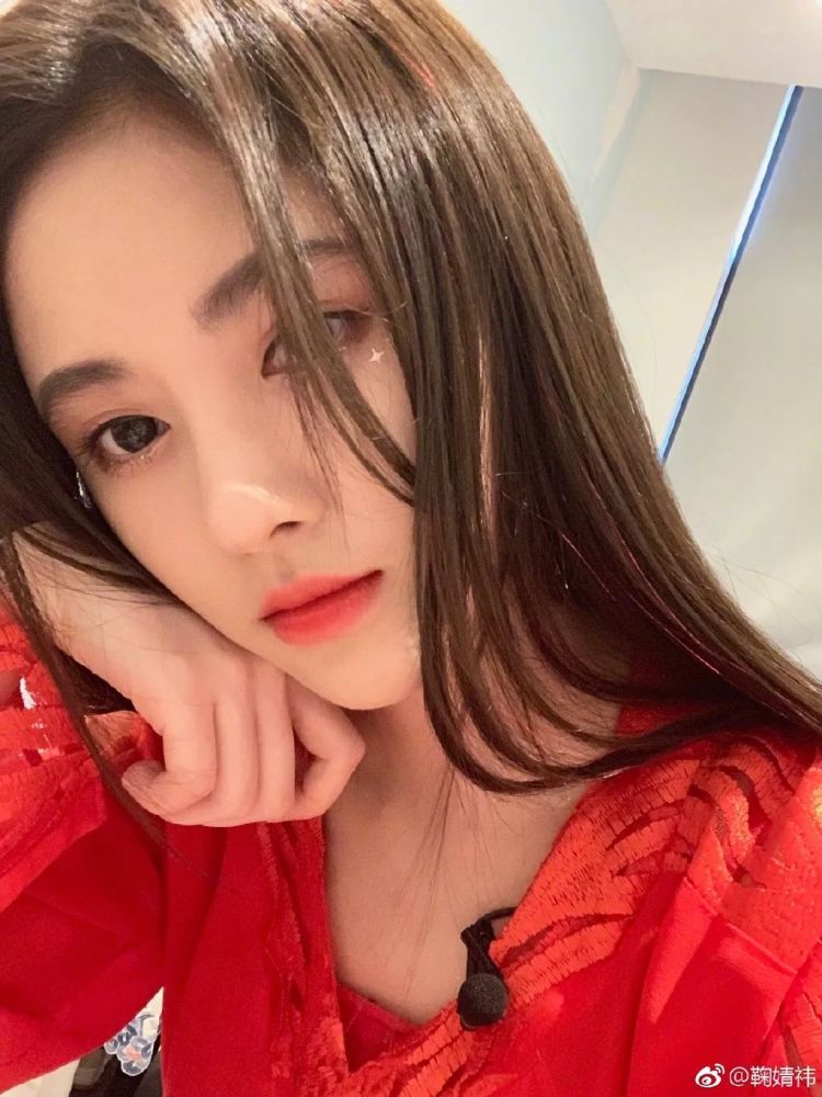 迪丽热巴颜值吊打四美女美女,成为千年第一美胖子华人干图片