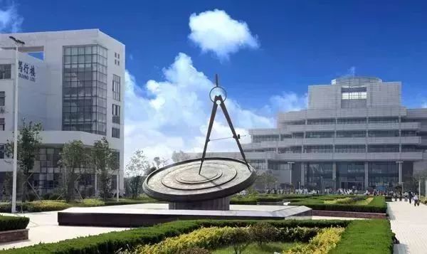 常熟理工学院招聘_常熟理工学院校园风景 3088