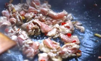 孩子感冒老咳嗽,别慌!猪肉加它炒一炒,快速止