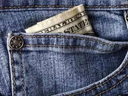 【实用】穿了这么多年牛仔裤，你知道前面的小口袋有什么用吗?_订阅_腾讯网