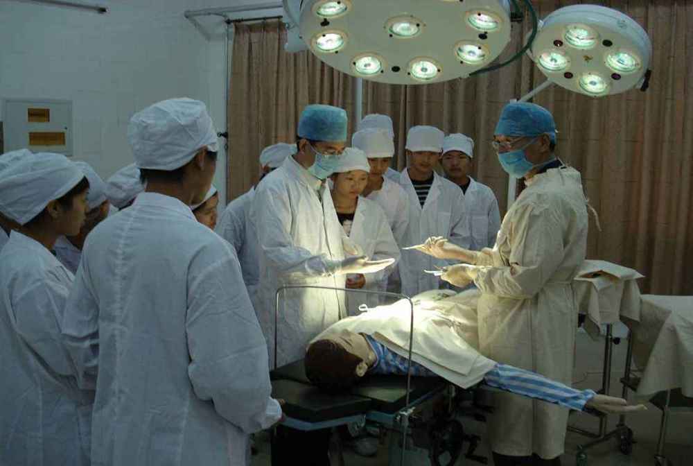 强烈推荐,这4个就业率高且待遇优厚的医学类专