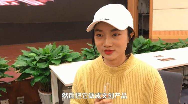 北大高颜值美女创业,一年收入150万,自拍比产