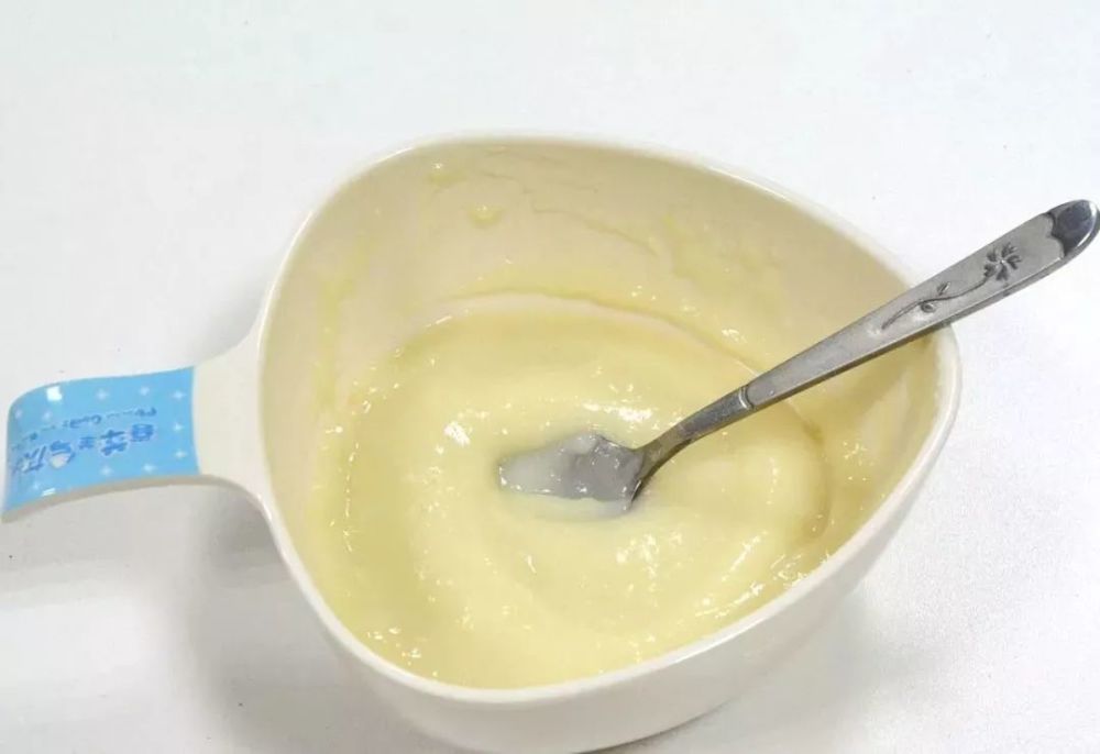 婴儿米粉片状和粉状哪种更好?宝宝添加米粉应