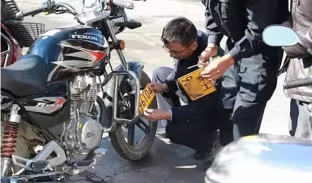 广东省摩托车将试行"带牌销售"!你们怎么看?