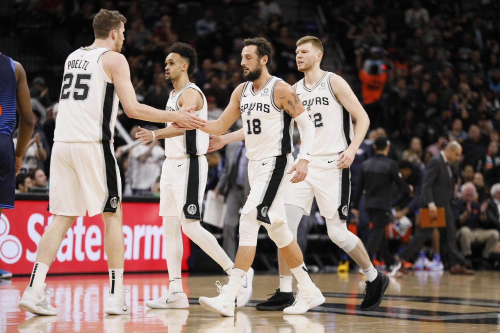 马刺上半场三分球10投全中 险将联盟历史纪录