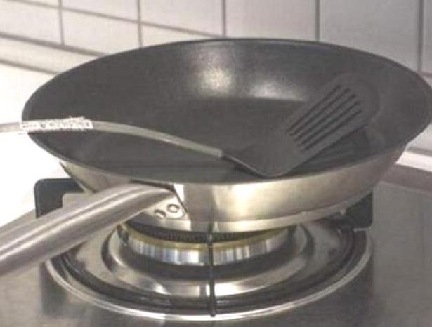 640