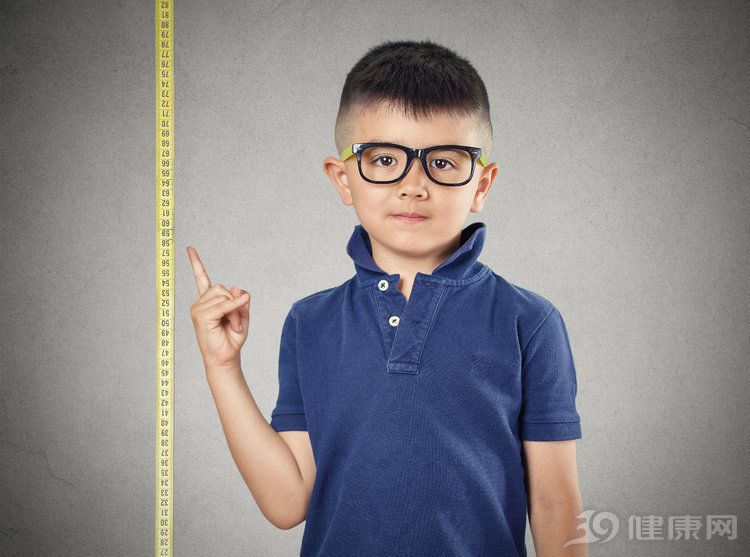 孩子以后能不能长得高，其实3个部位已经暗示了！不用等孩子长大