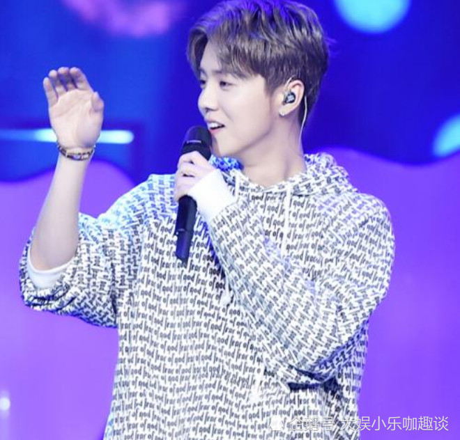 鹿晗4年前唱的这首歌,没想到跟迪丽热巴有关,