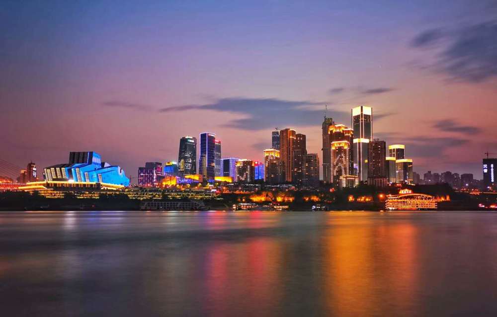 三个月发债48亿美金,销售额大跌32%,恒大迎来