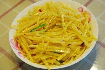 5岁宝宝吃了妈妈炒的菜,送进抢救室!爸爸怒斥