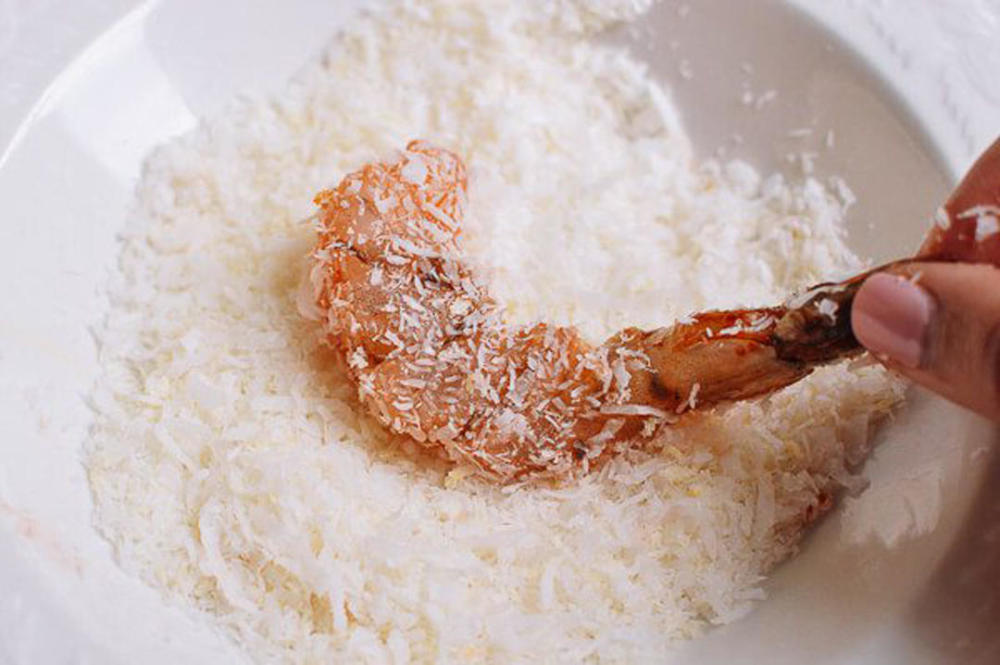 大虾用这种做法,比水煮油焖的还好吃,鲜香美味