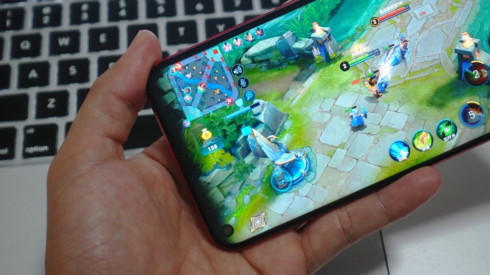 拍照是真好!荣耀V20详细评测:游戏测试,快否满